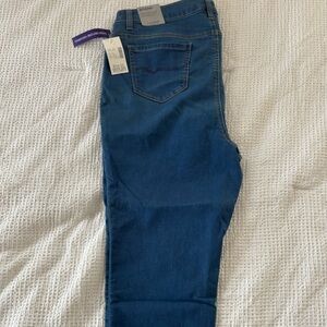 Catherines Women's Blue Ankle Jeans